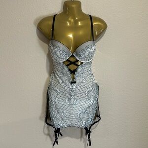 Elegant Lace Lingerie Chemise
